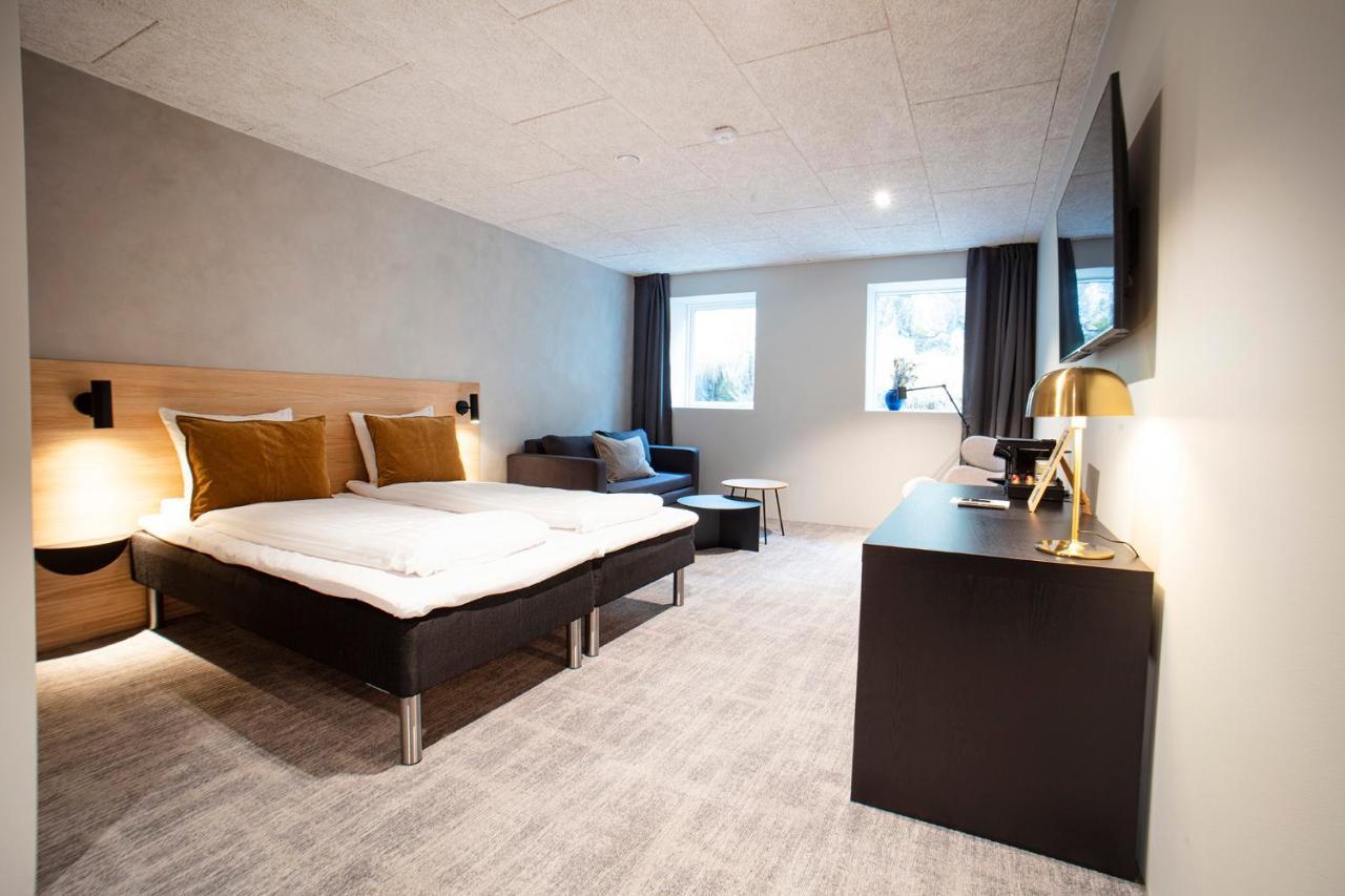 Hotel Djurhuus 托尔斯港 外观 照片