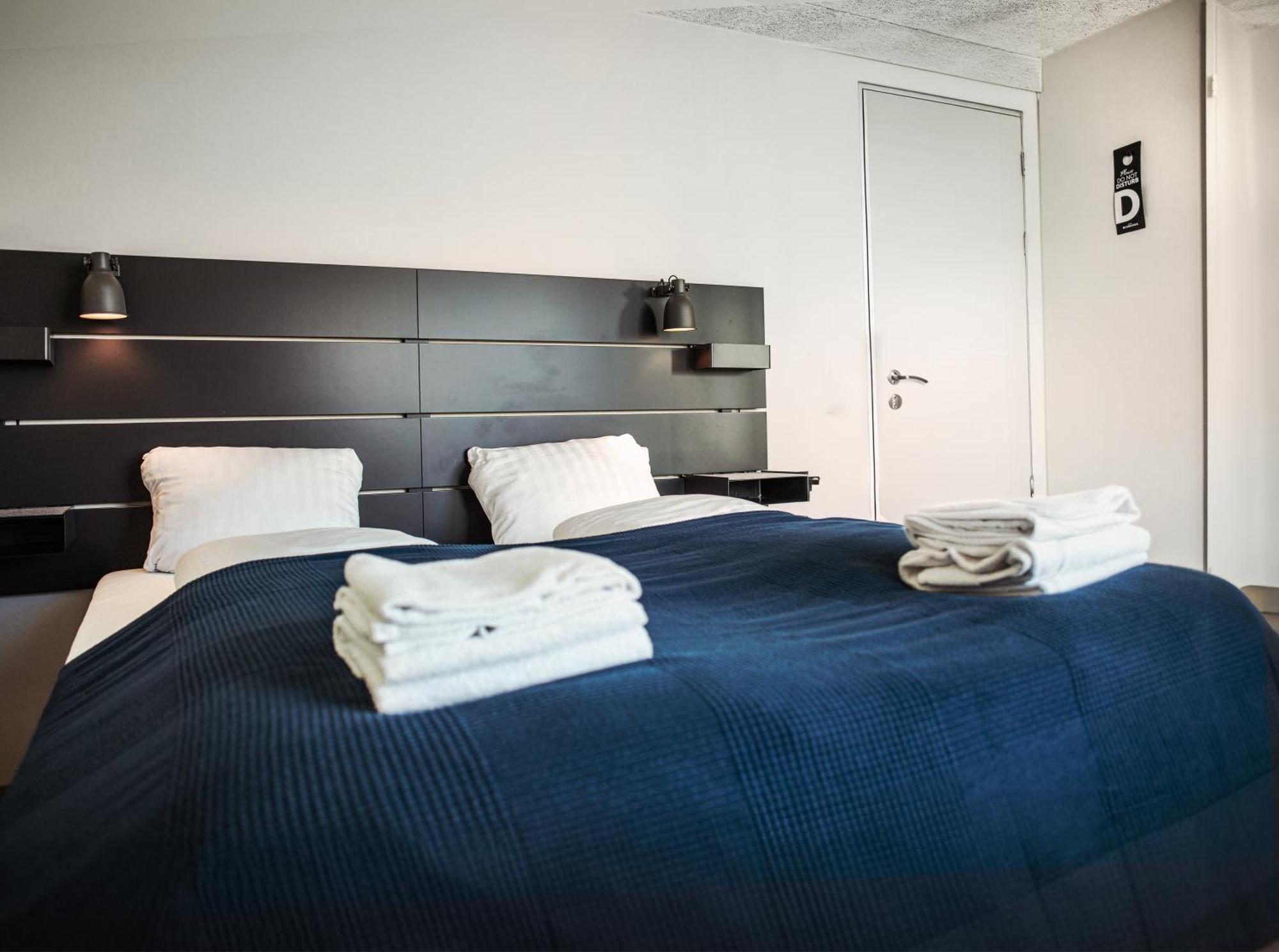 Hotel Djurhuus 托尔斯港 客房 照片