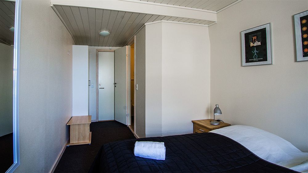 Hotel Djurhuus 托尔斯港 外观 照片